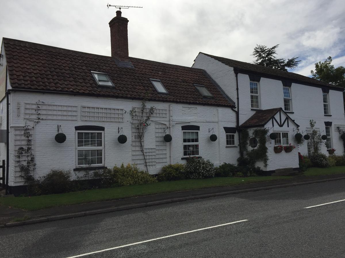 The Red Lion Inn Spilsby Exterior photo