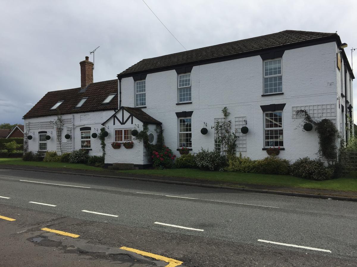 The Red Lion Inn Spilsby Exterior photo